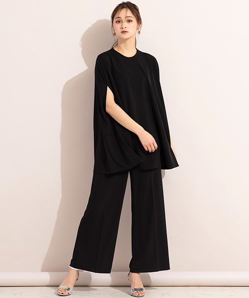 ケープ風の大胆なシルエットが目を引くプルオーバートップス＆センタープレスパンツ。サラっとツルっと、着心地抜群のユニチカのペオス素材を使用しています。
◆大きいサイズ◆model:173cm