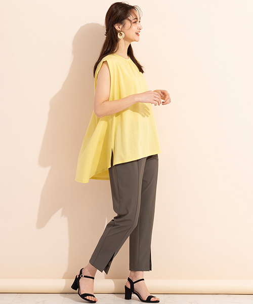 ふわりと揺れる後ろ下がりデザインのフレンチスリーブコーデ。明るいイエローが暑い季節にぴったりです。
◆大きいサイズ◆model:173cm