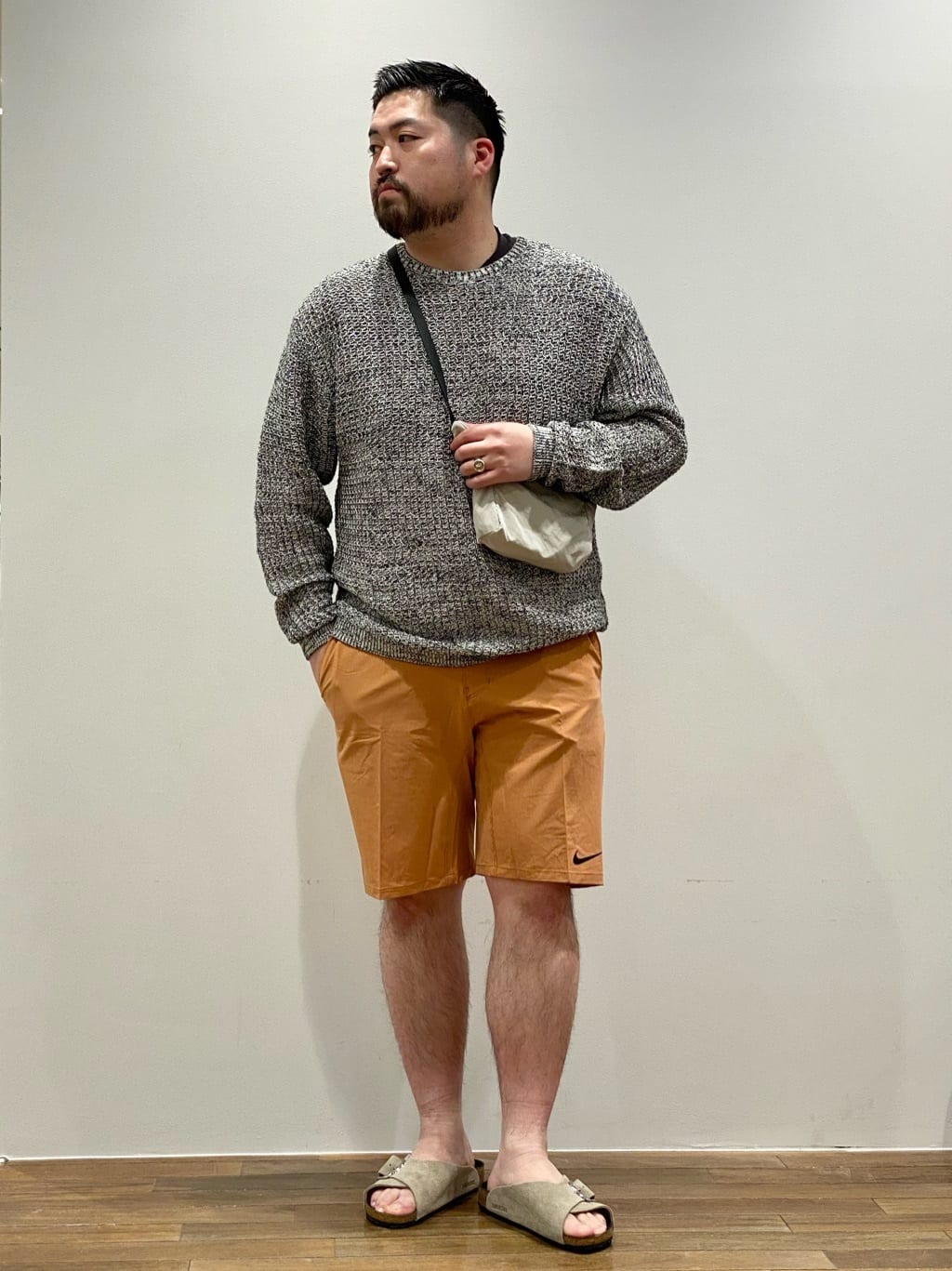 サイズ感：ゆったり
コーディネート：スポーティー過ぎない大人めな組み合わせを意識してコーディネートしました。