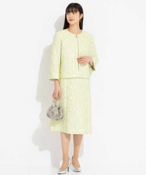 【リリアンビューティ】Lサイズ　パリ、リリアン・ビューティ社との提携によってスタート。 フレンチテイストをベースに、高級感と新鮮さをかねそなえたコンテンポラリーでシャープなエレガンスコーディネートを提案します。　モデル身長：166cm