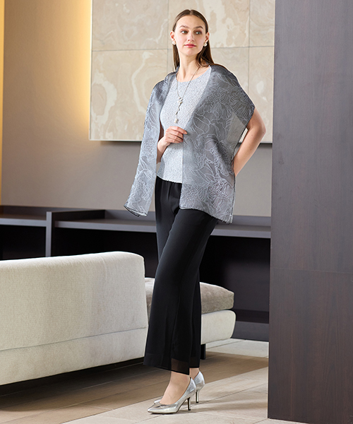 【リリアンビューティ】Lサイズ　パリ、リリアン・ビューティ社との提携によってスタート。 フレンチテイストをベースに、高級感と新鮮さをかねそなえたコンテンポラリーでシャープなエレガンスコーディネートを提案します。　モデル身長：175cm