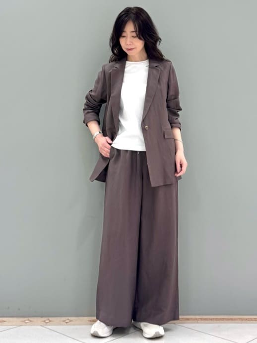 staff：157cm
着用サイズ：M