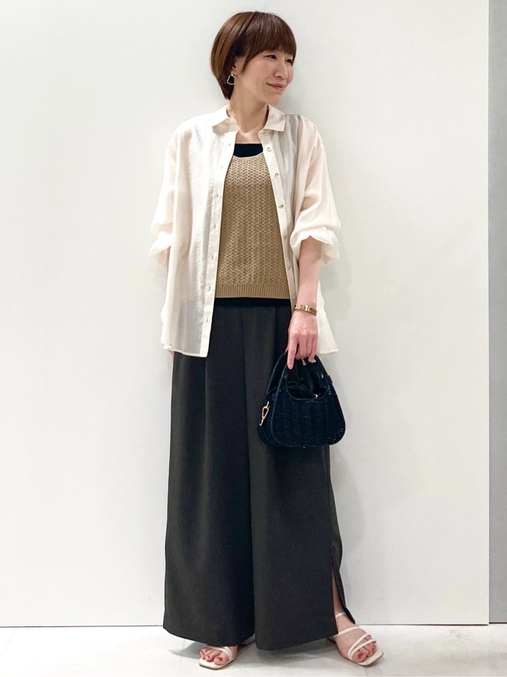 staff：157cm
着用サイズ：M