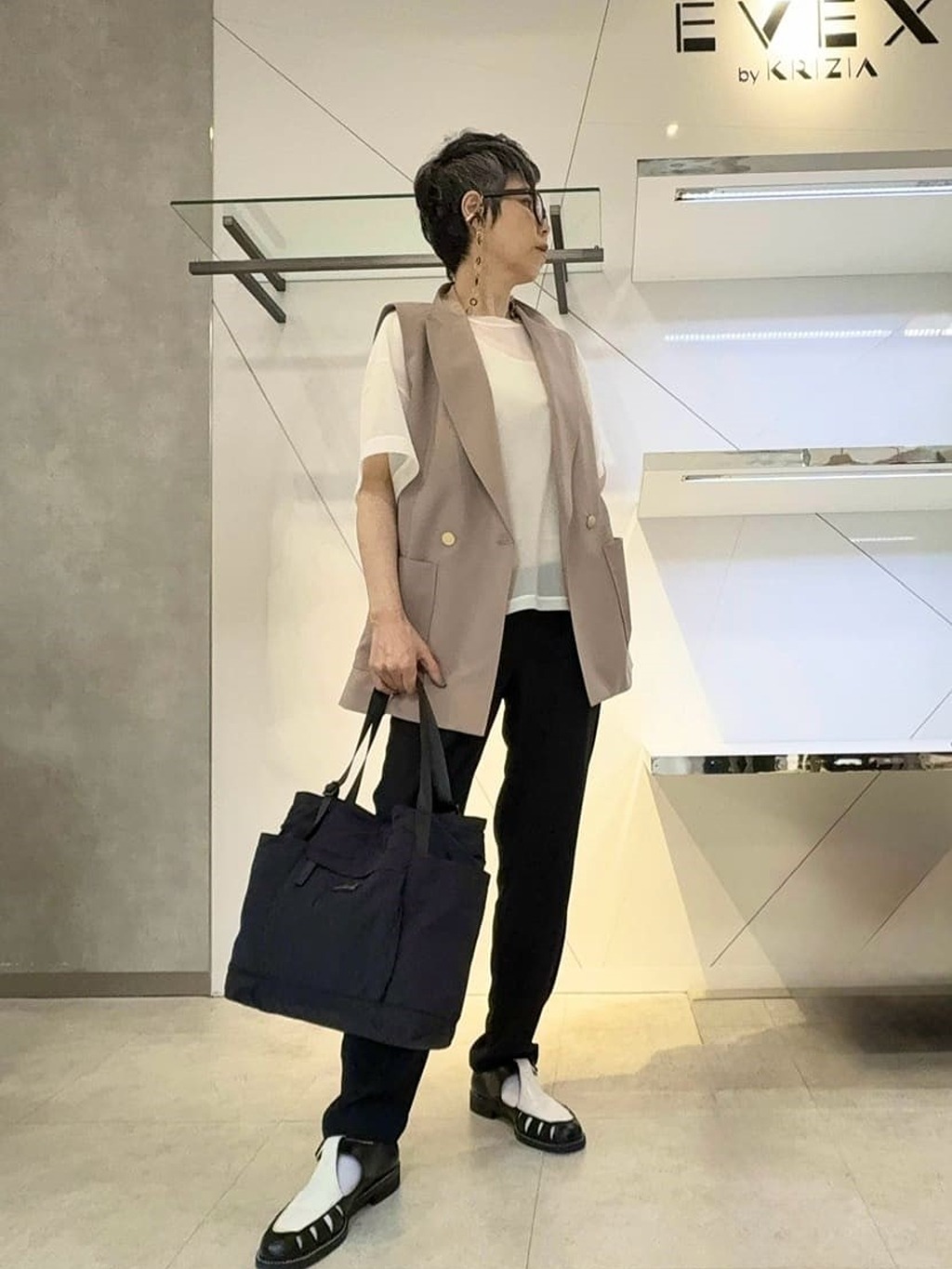 ラフにカッコ良く•*¨*•.¸¸♬トレンドのダブル前のジレ。これからの季節の羽織りとしてgood【モデル身長：164cm】