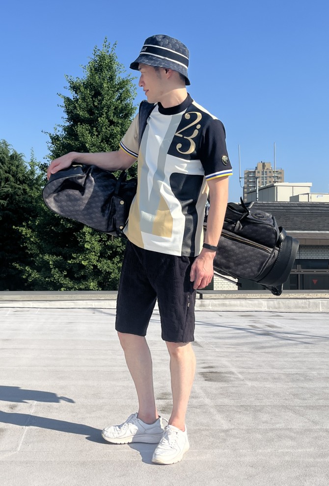 シックに攻めたい、そんな日はブラックアイテムで上級者コーデ。