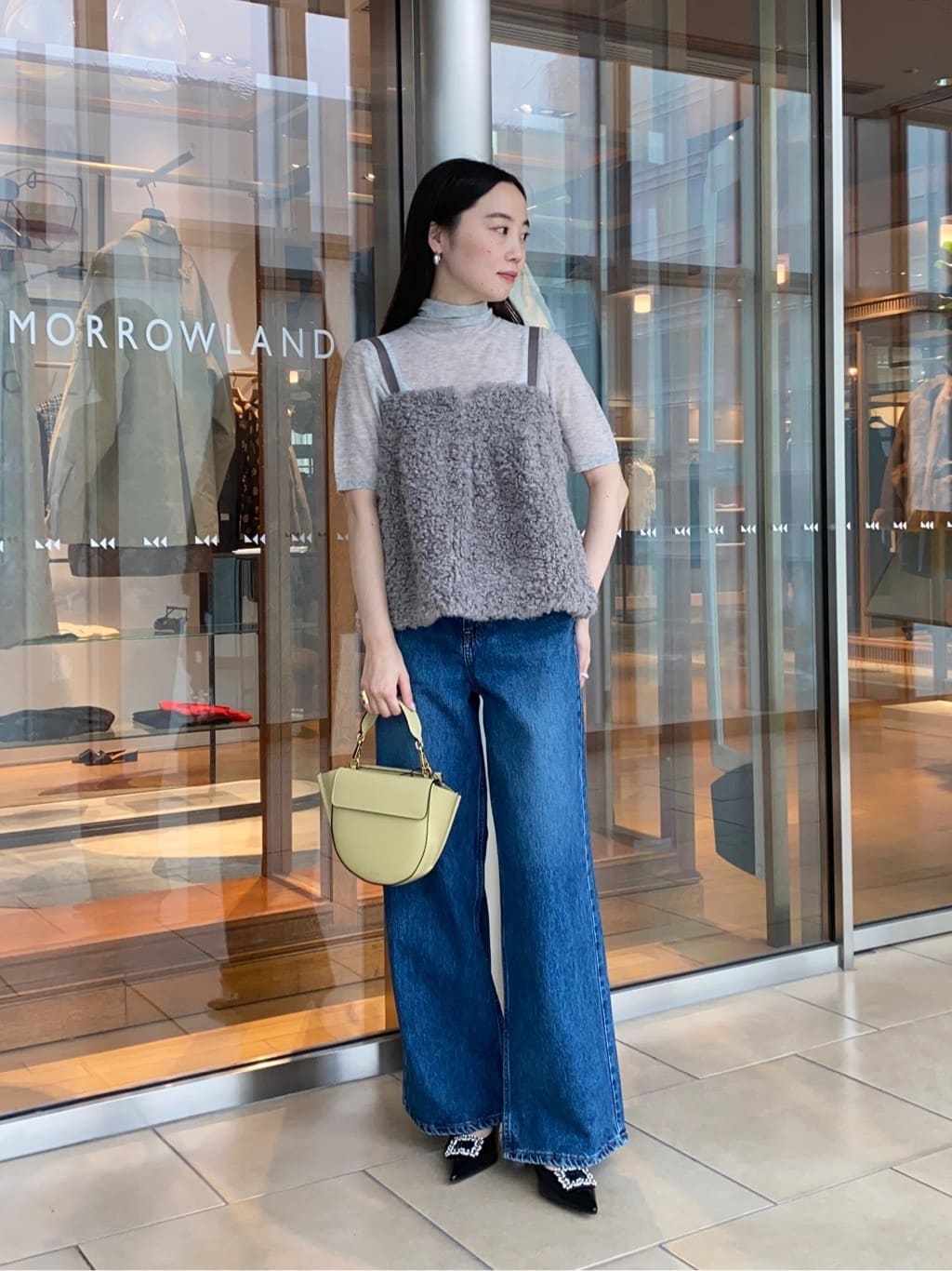 エッセンシャルデニム カービングパンツ （デニムパンツ