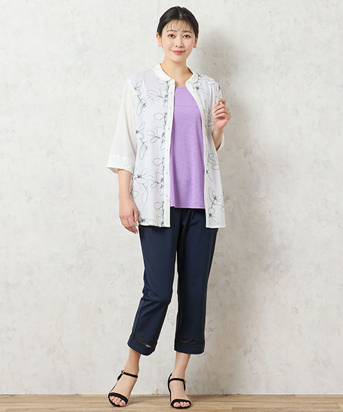 【大きいサイズ】清涼感たっぷりのインド綿のシャツは刺繍が華やかなデザイン！ピンクのインナーを合わせれば女性らしく楽しめます。