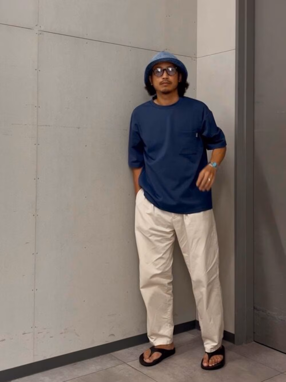 シンプルTEEスタイル
夏はシンプルになりがちですが、とは言いますがシンプルが楽です。

なので私はTシャツのコーデが多くなります。