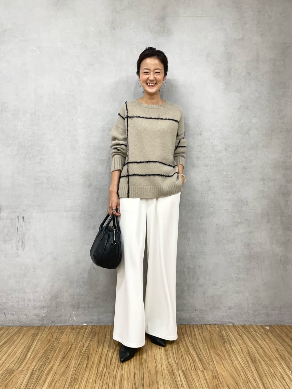 ビアズリー　ウール混ニット　新品未使用品 1-2103-345-2.jpg