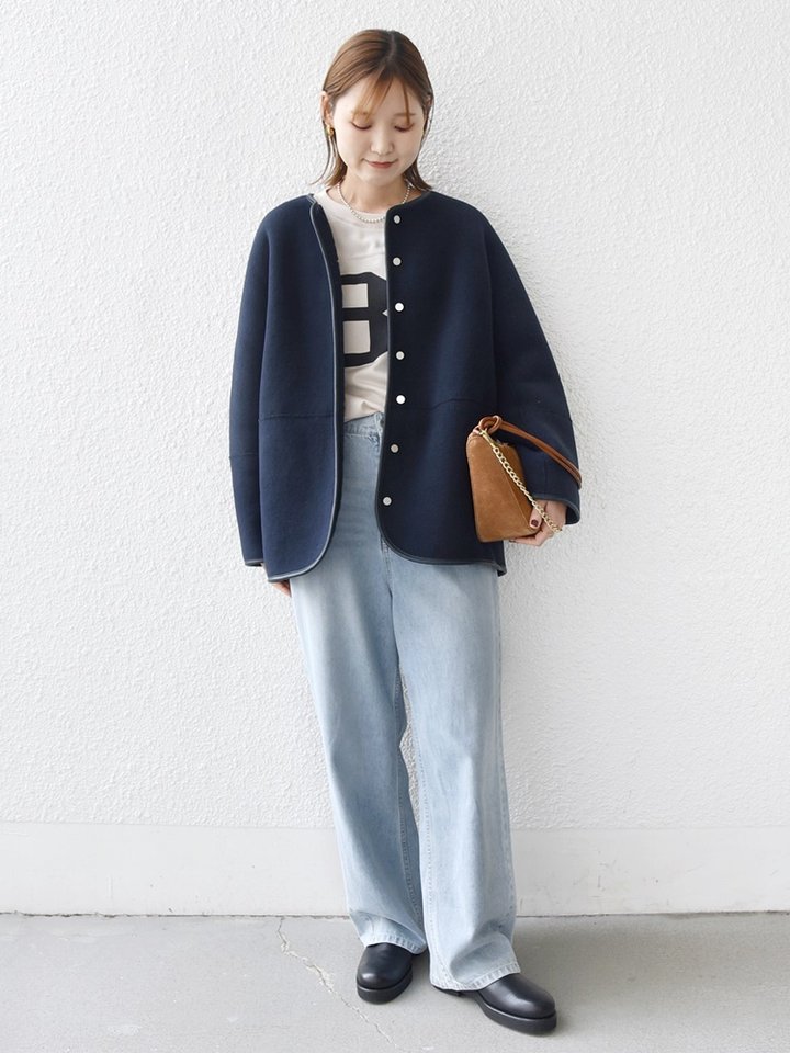 身長:164cm / 普段サイズ：38・MEDIUM / 体型：細身（骨格ウェーブ）
肩幅:なで肩・狭め / パーソナルカラー：イエベ春
Instagram：@nagashi_ships

【着用レビュー 】
着用アイテム：アウター / 着用サイズ：36

■着丈：ヒップが隠れる丈です。
■サイズ感：全体的にゆとりがあります。
■素材感：軽くて表面感のなめらかなボア素材です。
■着心地：軽い着心地でカーディガン感覚で気軽に羽織りやすいです◎ 


着用アイテム：デニム / 着用サイズ：36

■ウエスト：ウエストに紐がついているので、ぎゅっと絞ることができ調節が可能です。
■ヒップ：ヒップラインは気になりませんでした。
■レングス：かかと下くらいまでの丈です。
■素材感：落ち感のある、やわらかいデニムです。
■着心地：ルーズなサイズ感が可愛く、ゆったりとしているので穿きやすいです。