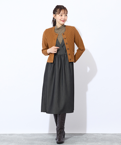 “Find Your Size” -探していたのは、こんな服- 小柄さんに似合う上品でバランスの良いSサイズ服、リリアンビューティエクラ。 Mサイズは一部店舗とオンラインショップにて販売。