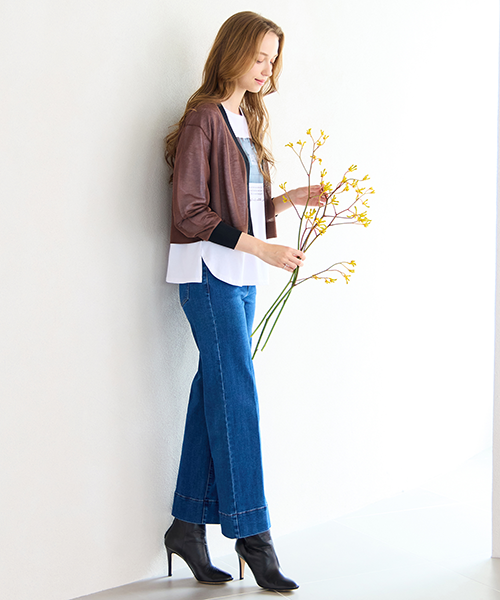 “Find Your Size” -探していたのは、こんな服- 小柄さんに似合う上品でバランスの良いSサイズ服、リリアンビューティエクラ。 Mサイズは一部店舗とオンラインショップにて販売。