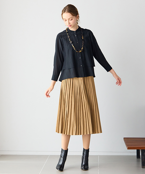 “Find Your Size” -探していたのは、こんな服- 小柄さんに似合う上品でバランスの良いSサイズ服、リリアンビューティエクラ。 Mサイズは一部店舗とオンラインショップにて販売。