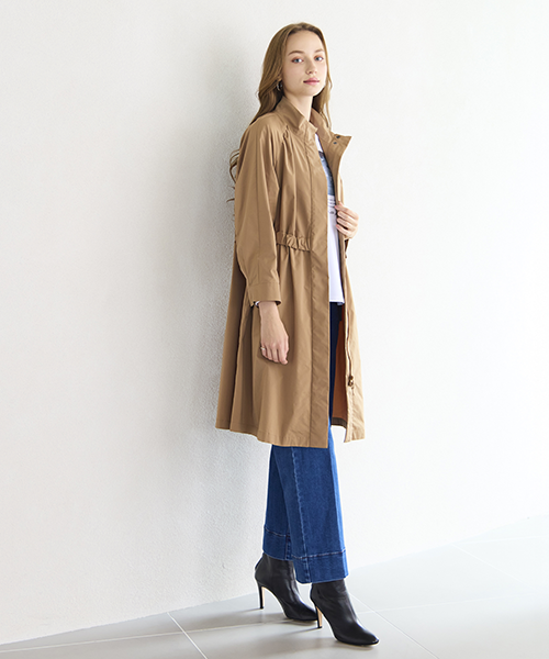 “Find Your Size” -探していたのは、こんな服- 小柄さんに似合う上品でバランスの良いSサイズ服、リリアンビューティエクラ。 Mサイズは一部店舗とオンラインショップにて販売。