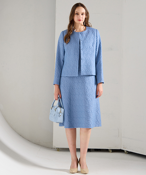 ソフトジョーゼット刺繍プリーツ加工ワンピース （ミニ丈・ひざ丈