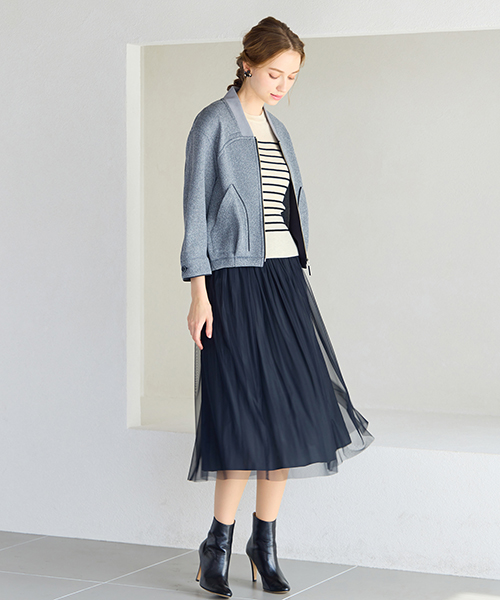 “Find Your Size” -探していたのは、こんな服- 小柄さんに似合う上品でバランスの良いSサイズ服、リリアンビューティエクラ。 Mサイズは一部店舗とオンラインショップにて販売。