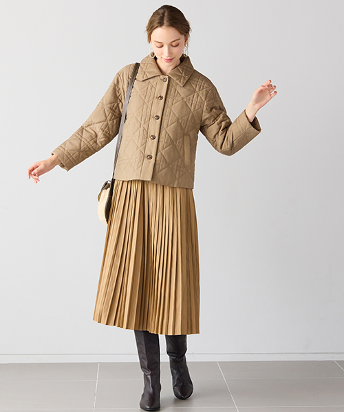 “Find Your Size” -探していたのは、こんな服- 小柄さんに似合う上品でバランスの良いSサイズ服、リリアンビューティエクラ。 Mサイズは一部店舗とオンラインショップにて販売。