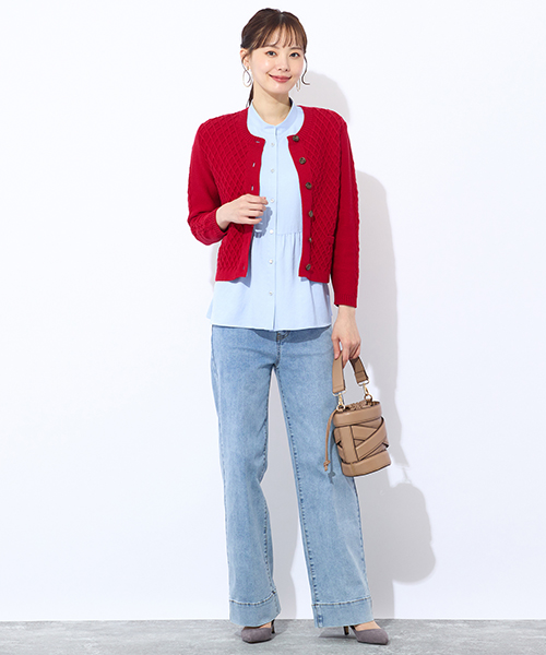 “Find Your Size” -探していたのは、こんな服- 小柄さんに似合う上品でバランスの良いSサイズ服、リリアンビューティエクラ。 Mサイズは一部店舗とオンラインショップにて販売。