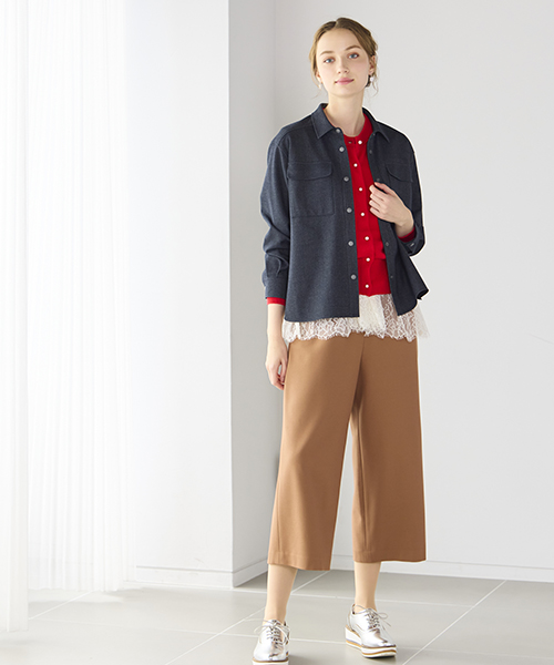 “Find Your Size” -探していたのは、こんな服- 小柄さんに似合う上品でバランスの良いSサイズ服、リリアンビューティエクラ。 Mサイズは一部店舗とオンラインショップにて販売。