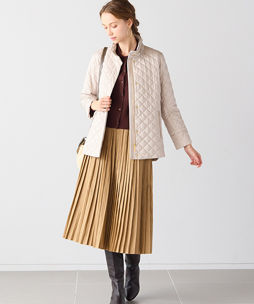 “Find Your Size” -探していたのは、こんな服- 小柄さんに似合う上品でバランスの良いSサイズ服、リリアンビューティエクラ。 Mサイズは一部店舗とオンラインショップにて販売。