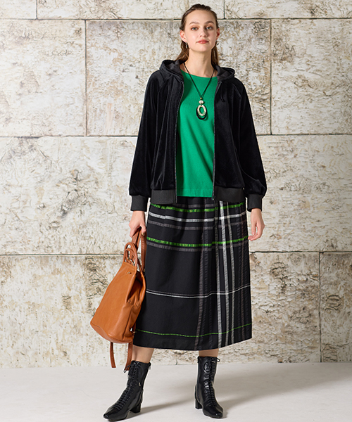 【M～4Lサイズ】　高級感と新鮮さをかねそなえたコンテンポラリーでシャープなエレガンスコーディネートを提案します。　