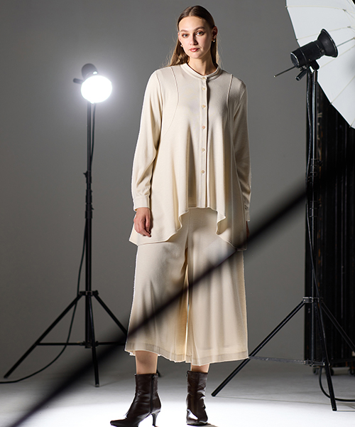 バックサテンアムンゼン フリルブラウス （シャツ・ブラウス