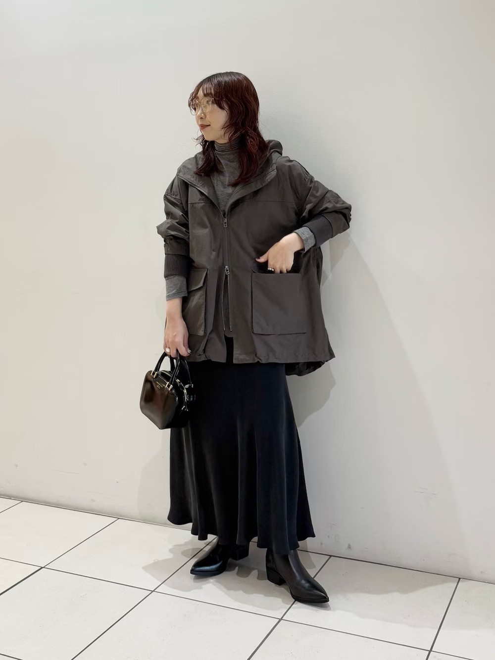 【アウター】
お勧めの秋アウター、マウンテンパーカーをご紹介致します！
軽くて羽織りやすいのはもちろん、長めのリブ袖や後ろ下がりのシルエットでこなれ感のあるアイテムに◎