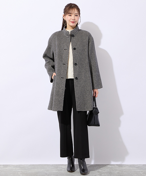 “Find Your Size” -探していたのは、こんな服- 小柄さんに似合う上品でバランスの良いSサイズ服、リリアンビューティエクラ。 Mサイズは一部店舗とオンラインショップにて販売。