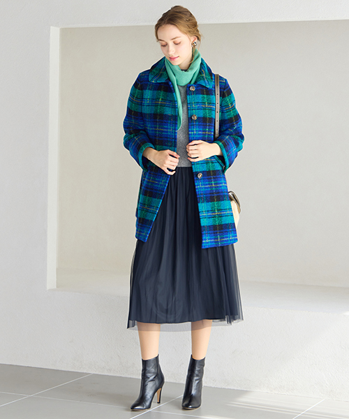 “Find Your Size” -探していたのは、こんな服- 小柄さんに似合う上品でバランスの良いSサイズ服、リリアンビューティエクラ。 Mサイズは一部店舗とオンラインショップにて販売。