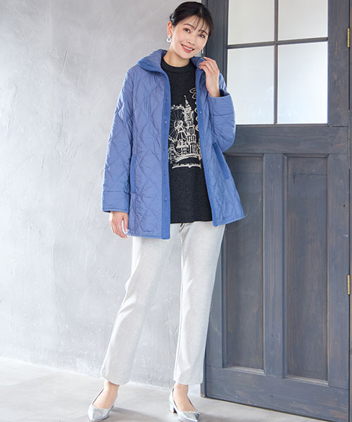 【大きいサイズ】軽やかに羽織れて暖かいキルティングコート。爽やかなブルーならカジュアル過ぎず軽快に楽しめます。