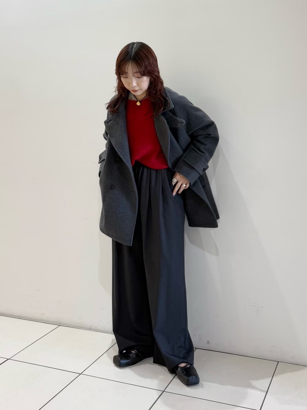 ・アウター
冬の定番Pコート。
オーバーサイズですが、柔らかい生地感なので着られてる感が出ないシルエットです◎
肌触りがとても良いので、是非店頭でもお試し下さい！