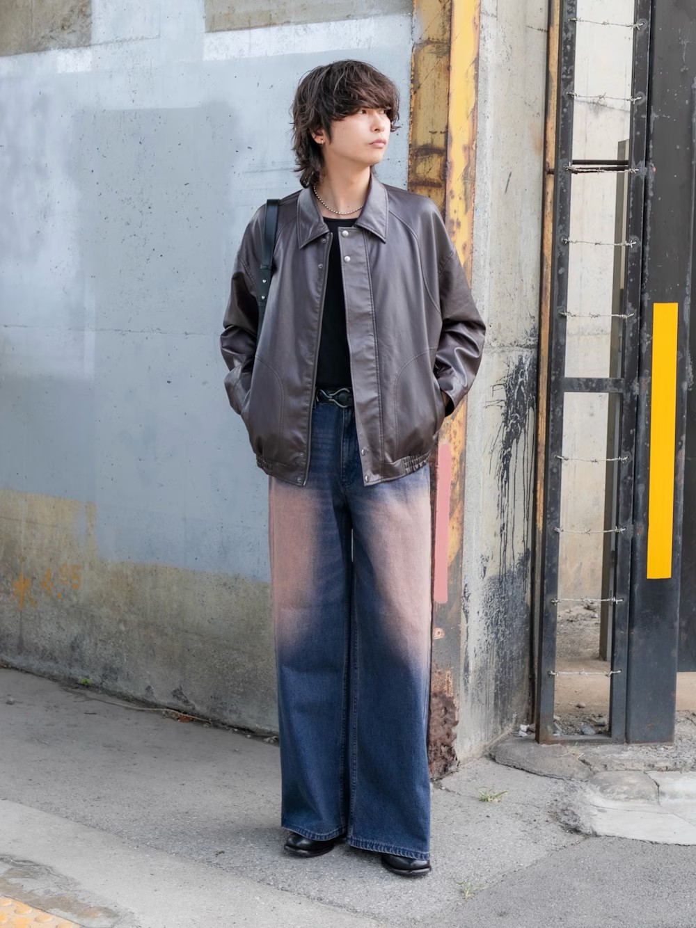 レザーはあえてブラウンを取り入れると、ぐいっと鮮度が上がります〇
デニムは待望のXLサイズで
ボトムの丈長めのをお探しの方は必見です！
ネットと一部店舗限定なのでチェックしてみてください！