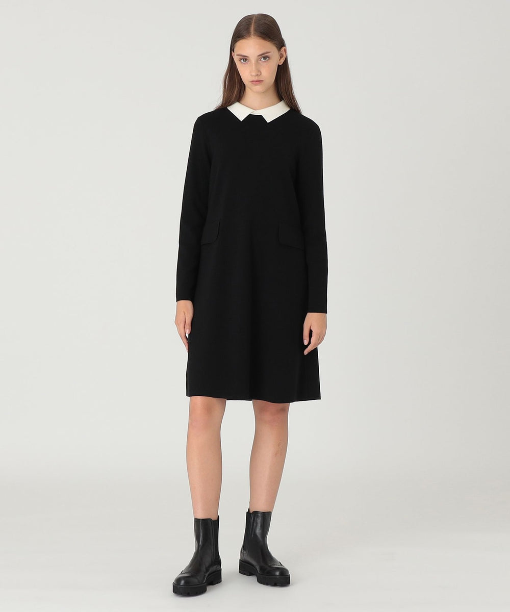 配色の衿がポイントのニットドレスです。
きれいなシルエットにこだわり、後ろウエストにはダーツを入れました。
配色の衿と、フェイクのポケット口がきちんと感のある印象を与えるニットドレスです。