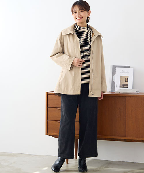 スッキリ羽織れて暖かい隠れダウンアウターが大人気！上品カラーのベージュは黒と合わせるとシックで素敵です。