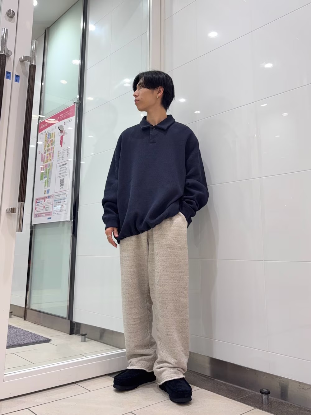 クラシックなポロシャツをベースに、トレンドの要素と高機能を盛り込んだ新感覚のプルオーバーです。