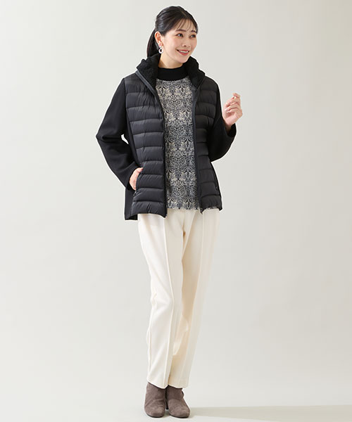 【大きいサイズ】モノトーンコーデならダウンジャケットもエレガントな印象に！