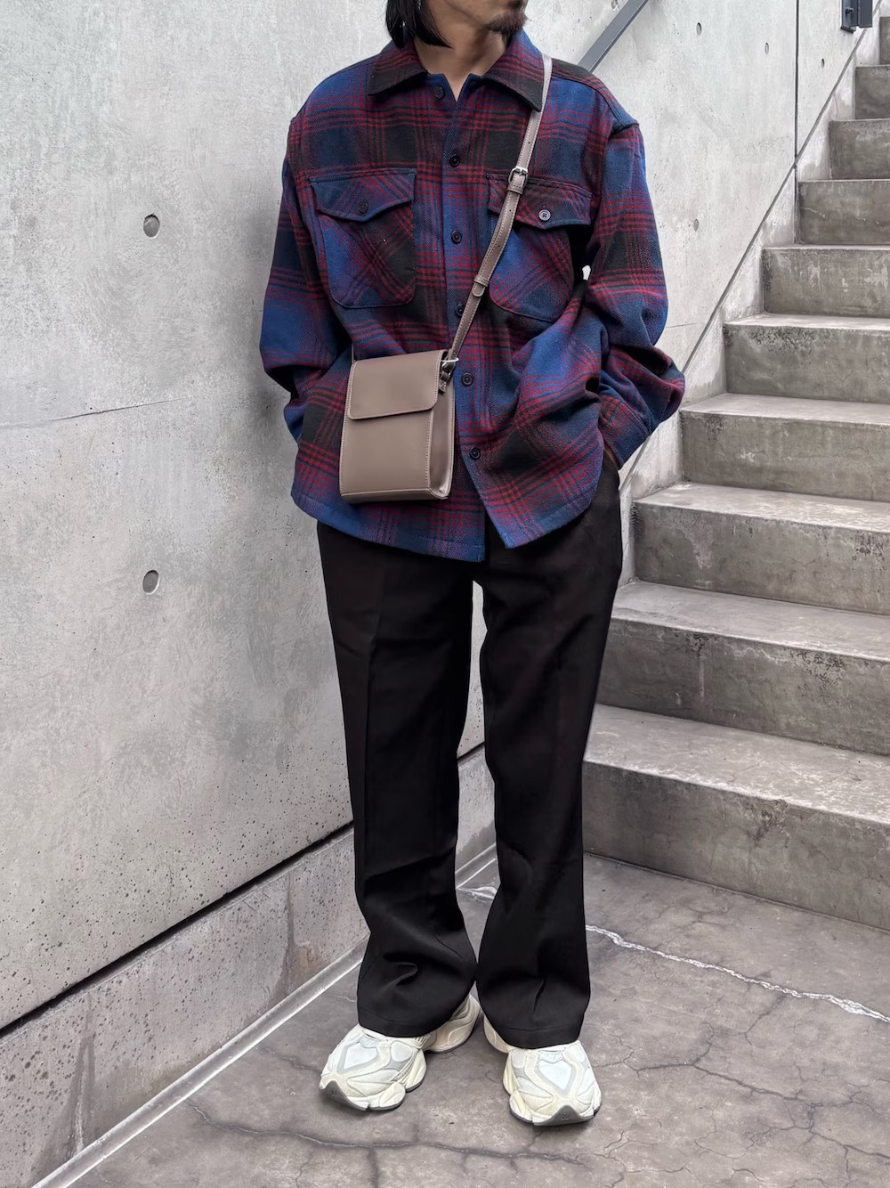 チェックシャツ！
冬っぽさを簡単に演出できるのが良い〜