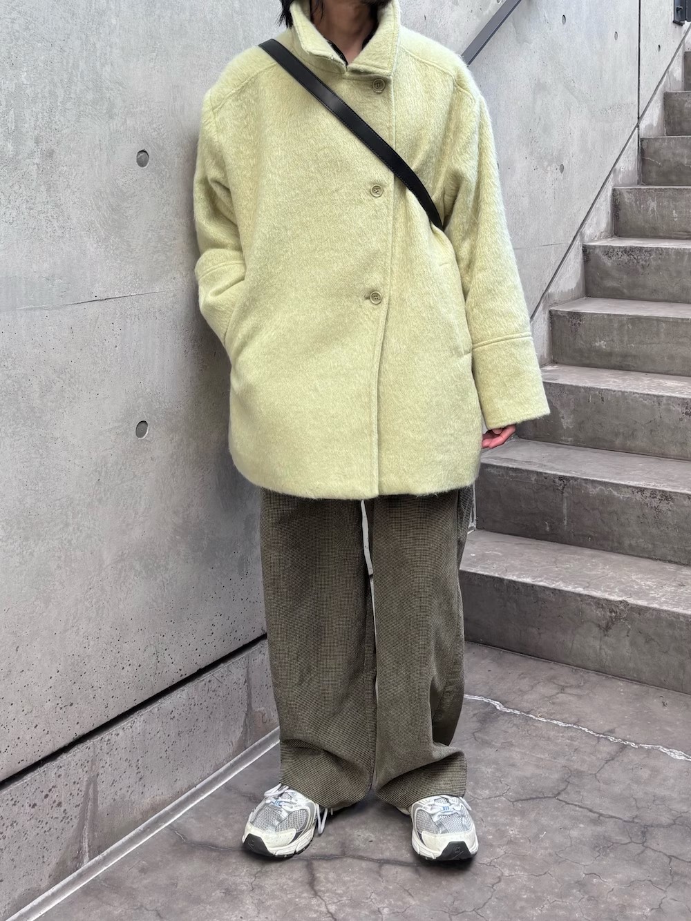 映えるイエローカラー〇
シャギーデザインも相まって、冬らしい雰囲気簡単に出せます〜！