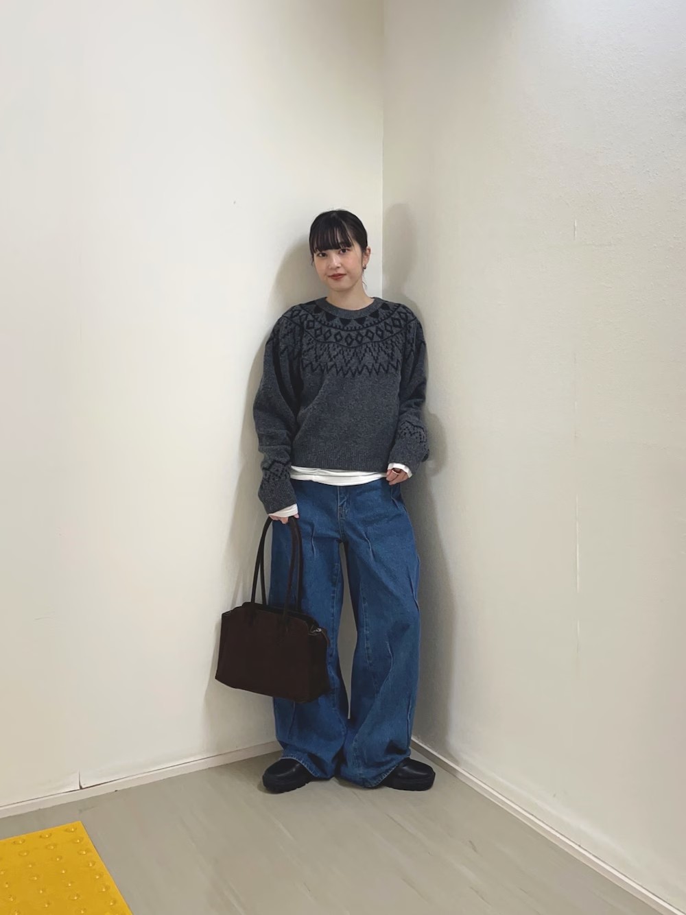 ノルディックニットメインのスタイリングです◎