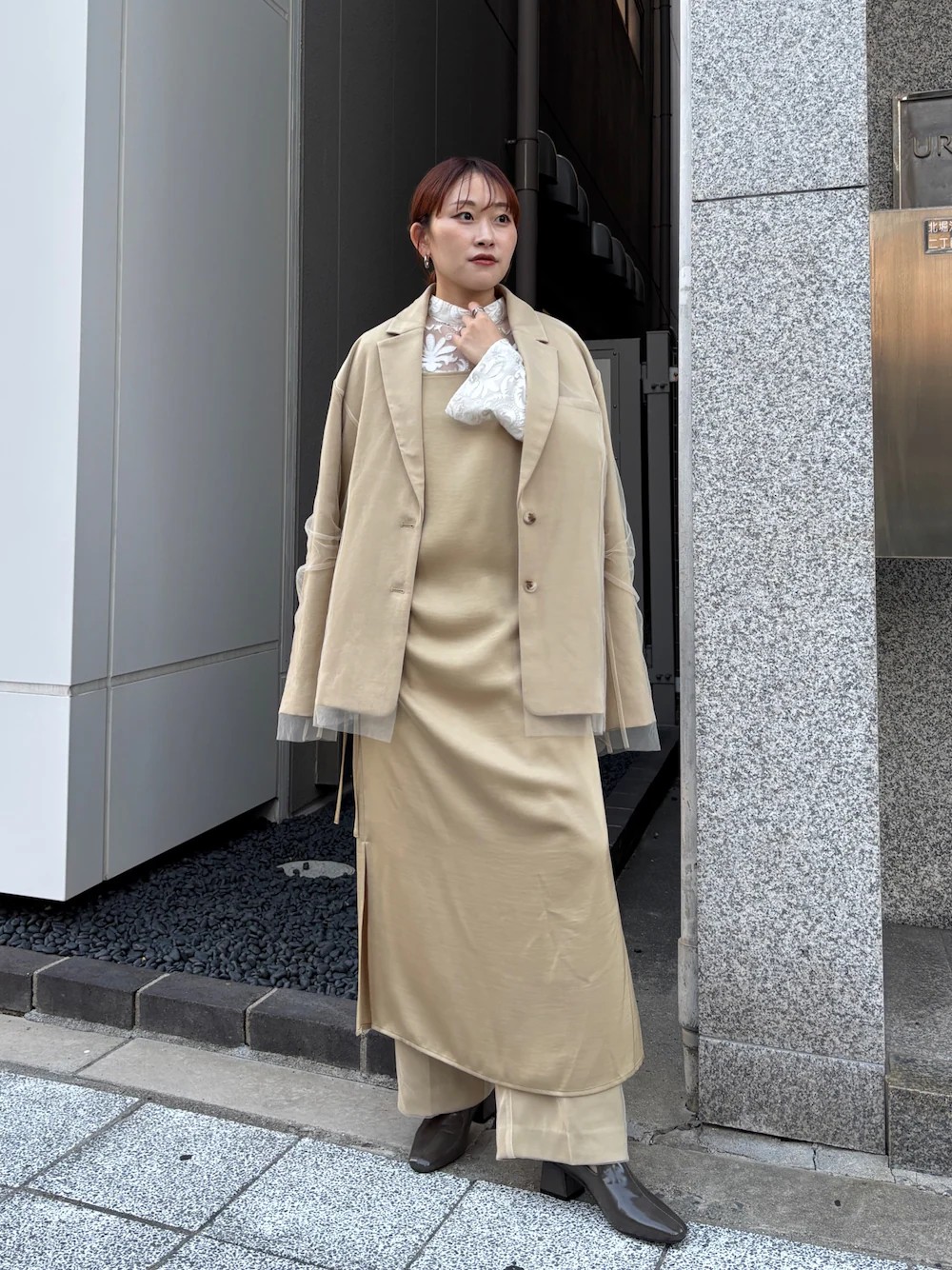 KBFからオケージョンアイテムがでます！

サテン同士で合わせられる
ジャケット、キャミワンピ、パンツは
まとめてレイヤードするのが気分！
こなれ感があって最高です◎

インナーのジャガードブラウスも
華やかに魅せてくれます( ◠‿◠ )