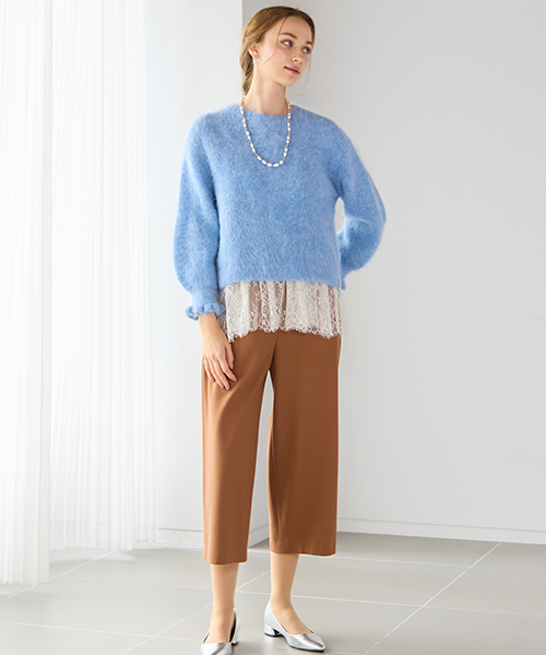 “Find Your Size” -探していたのは、こんな服- 小柄さんに似合う上品でバランスの良いSサイズ服、リリアンビューティエクラ。 Mサイズは一部店舗とオンラインショップにて販売。