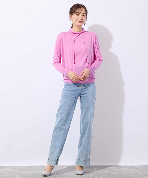 “Find Your Size” -探していたのは、こんな服- 小柄さんに似合う上品でバランスの良いSサイズ服、リリアンビューティエクラ。 Mサイズは一部店舗とオンラインショップにて販売。