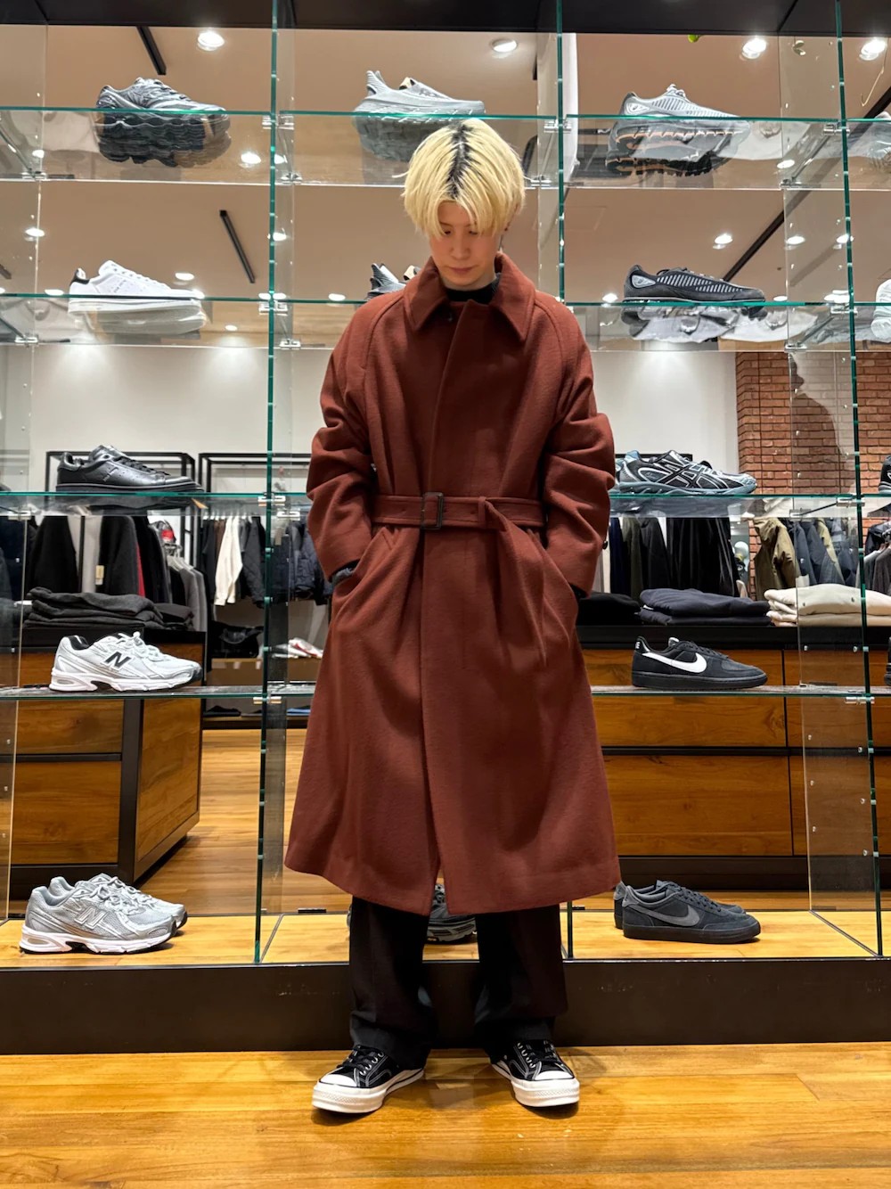 【アウター】
Mサイズを着用。
少し丈感は長めになってます。
ウール100%でかなり暖かく上品な素材感となってます！