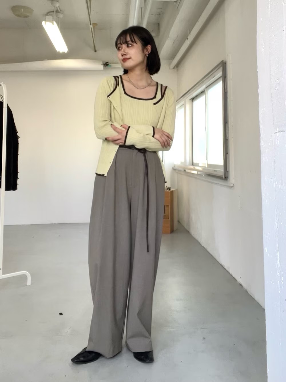 カーディガンとタンクがセットになったトップスです！配色もオシャレで着映え間違いないアイテム！