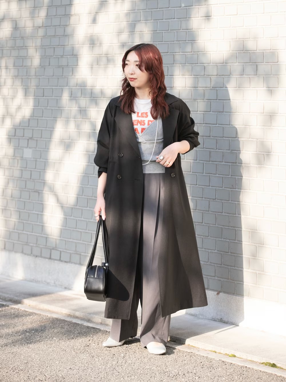 【アウター】
今年も大人気のドロストトレンチコート。
トレンチと言えば、BEIGEのイメージですがBLACKはスタイリッシュな雰囲気で着て頂けます◎
軽くて羽織りやすいので是非一度お試し下さい！