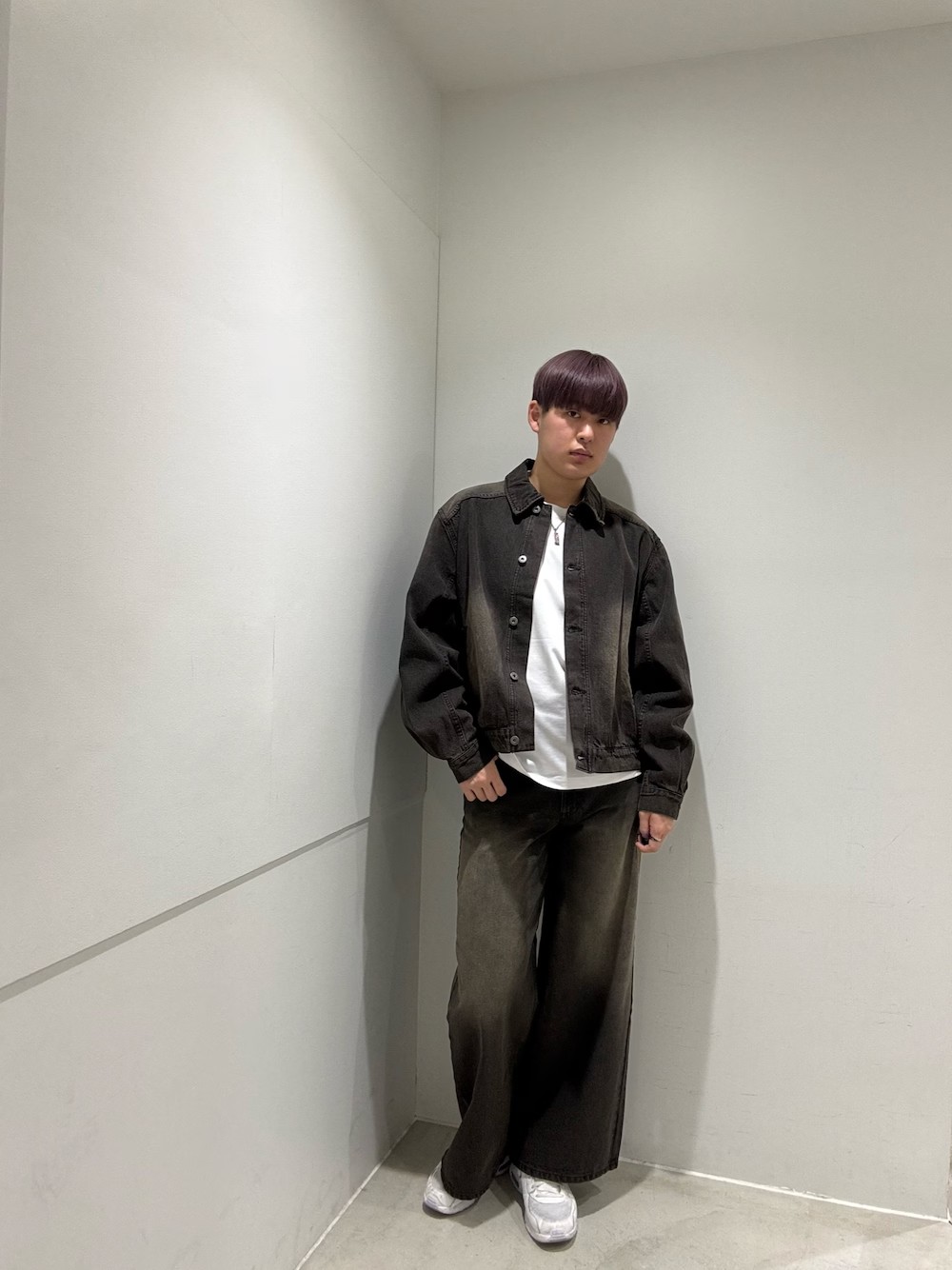 今回はスタンダードなセットアップコーデです！

ヴィンテージのデニムジャケットはあまりないと思うので、色合いも可愛くとってもおすすめです！