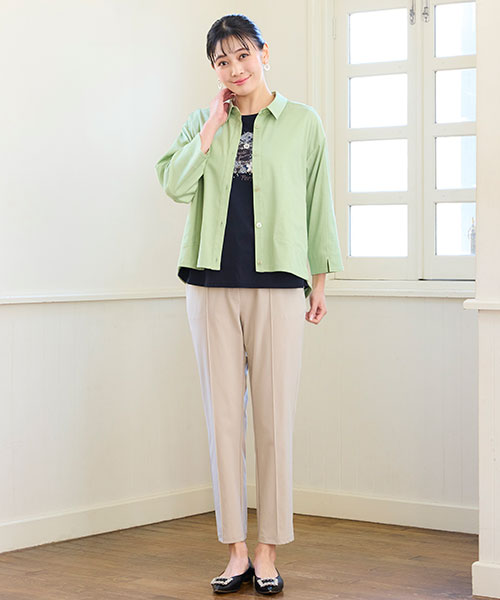 【大きいサイズ】優しいグリーンのジャケットで春気分アップ！ベージュのパンツとならきれいめに着こなせます