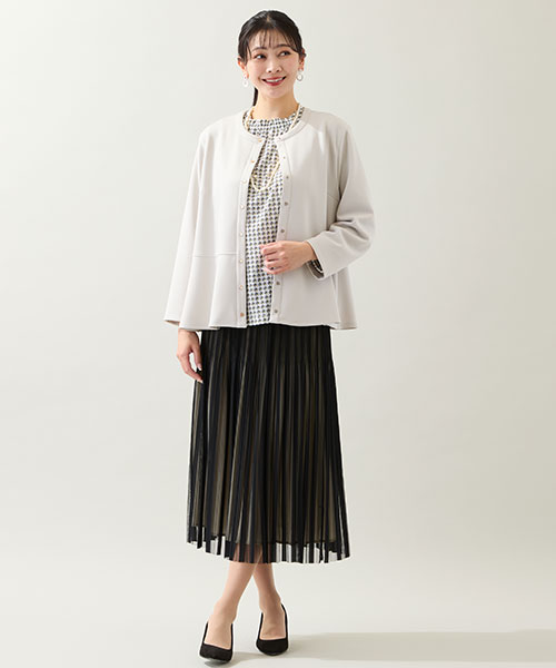【大きいサイズ】イージーな着用感できちんと見えるブラウスコーデ。リバーシブルで楽しめるプリーツスカートと合わせれば女性らしさアップ！