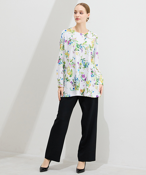 【M～4Lサイズ】　ラージサイズのお洒落服。Lサイズに特化したブランドがおつくりする上質素材を使用したエレガンススタイル。身体に合った服を着ることできちんと感もアップ。自信をもって出かけられる私サイズのお洒落を楽しんで。