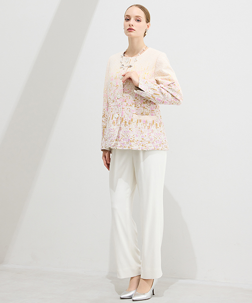 【M～4Lサイズ】　ラージサイズのお洒落服。Lサイズに特化したブランドがおつくりする上質素材を使用したエレガンススタイル。身体に合った服を着ることできちんと感もアップ。自信をもって出かけられる私サイズのお洒落を楽しんで。